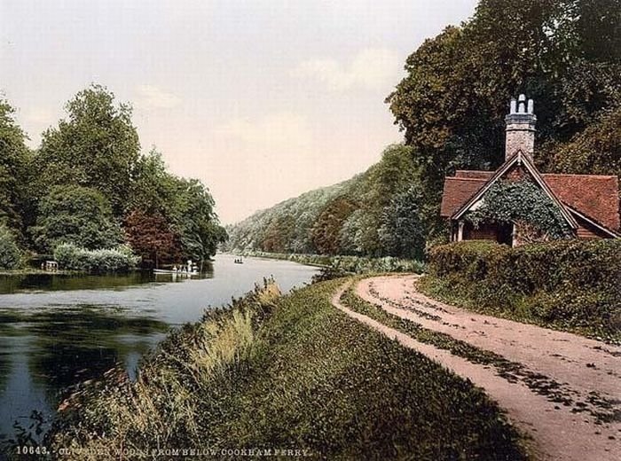 History: Color photographs of old England, United Kingdom