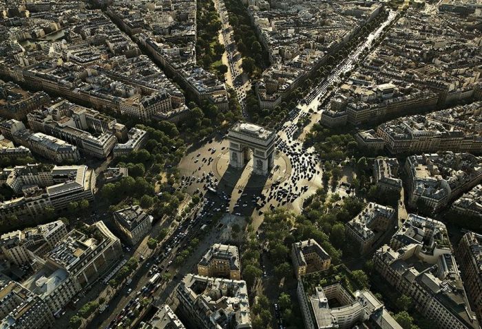 Bird's-eye view of Paris, France