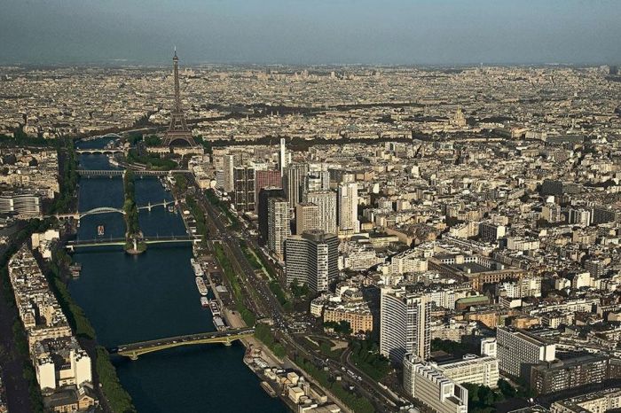 Bird's-eye view of Paris, France